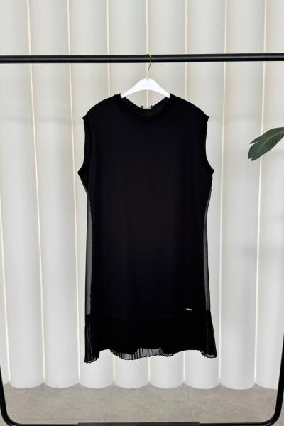 Mürvet İçlik Siyah